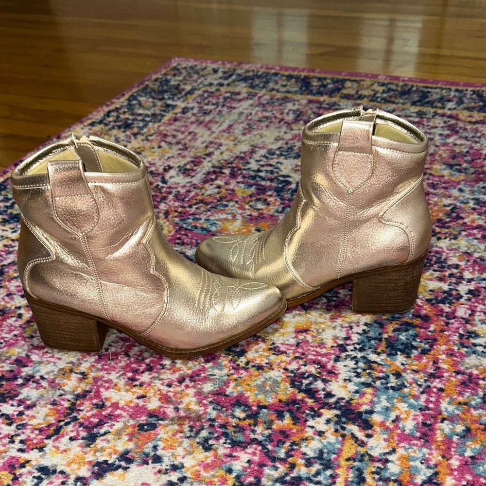 Dirty Laundry Metallic Ankle Boots